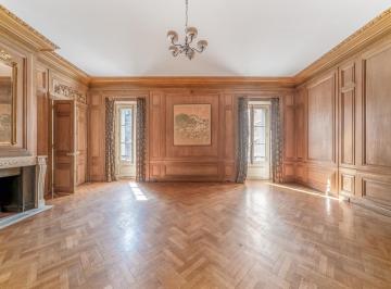 Departamento · 343m² · 5 Ambientes · Apto Profesional. Piso de Categoría. Plaza Vte. López.