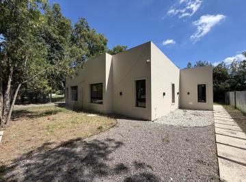 Casa · 90m² · 3 Ambientes · 1 Cochera · Venta Casa de 2 Dorm. a Estrenar en Funes - Don Mateo