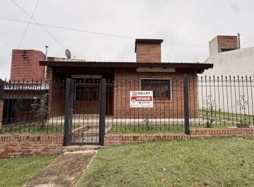 Casa · 98m² · 3 Ambientes · 1 Cochera · Casa en Huerta Grande