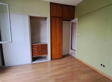 Departamento · 81m² · 4 Ambientes · Departamento en Haedo Norte Venta