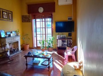 PH · 95m² · 5 Ambientes · Venta PH Tipo Casa 5 Amb con Patio en Mataderos