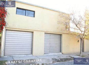 Casa · 200m² · 5 Ambientes · 1 Cochera · Casa en Villa Mercedes