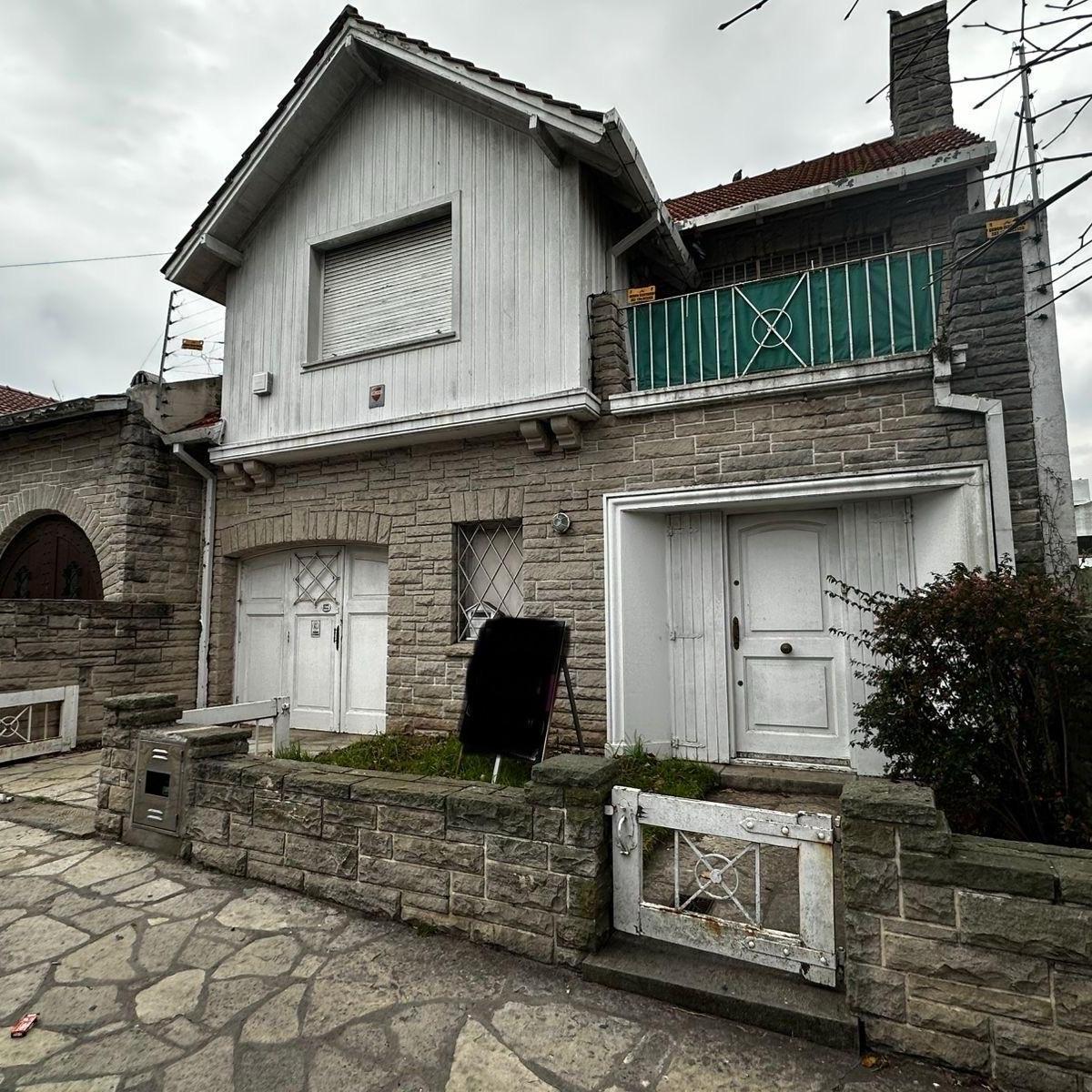 Chalet 7 amb, 262m² en Stella Maris — Ideal uso profesional
