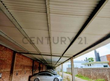 Terreno · 600m² · 10 Cocheras · Lote en Venta en La Plata con Cochera Semicubierta