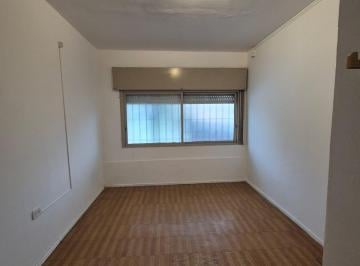 Departamento de 1 ambiente, General San Martín · Alquiler de Monoambiente