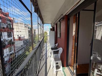 Departamento de 2 ambientes, Villa Crespo · Unico 2 Amb Todo Al Frente con Balcon Gran Cocina