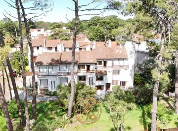 Departamento · 110m² · 4 Ambientes · 1 Cochera · Venta Triplex 4 Ambientes