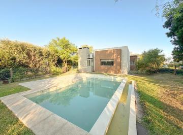 Casa · 170m² · 5 Ambientes · 2 Cocheras · Casa 4 Dorm - San Sebastian