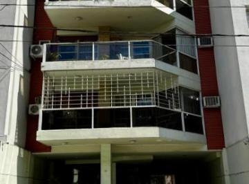 Departamento · 160m² · 4 Ambientes · 2 Cocheras · Departamento en Venta Chivilcoy Al 300
