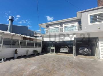 Casa · 215m² · 3 Ambientes · 10 Cocheras · Casa Tres Ambientes Planta Alta Garaje Varios Vahículos, Don Bosco, Mar del Plata