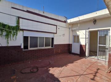 PH · 86m² · 6 Ambientes · Venta 2 Unidades PH en Block 6 Ambientes Total - Apto Crédito en Valentin Alsina