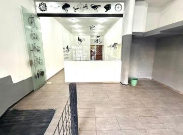 Local comercial , Villa Ortuzar · Excelente Local 115 m² a Pasos de Esquina Av Triunvirato y La Pampa en Villa Urquiza!
