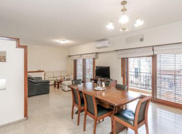 Casa · 250m² · 4 Ambientes · 5 Cocheras · Venta Casa 4 Ambientes - Piñeyro - Avellaneda