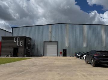 Depósito · 900m² · 6 Cocheras · Depósito Nave Industrial Venta 840 m Mas Oficinas Parque Industrial Ezeiza