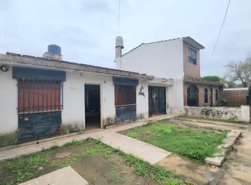 Casa · 106m² · 4 Ambientes · 1 Cochera · Casa en Bº Palmar