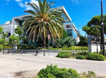 Oficina comercial · 65m² · 1 Cochera · Oficina en Alquiler en Carrasco