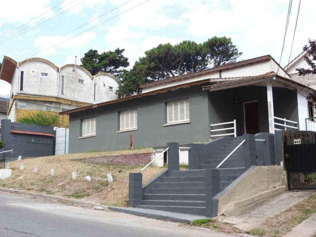Avenida 4 e/ Paseo 108 y Paseo 109