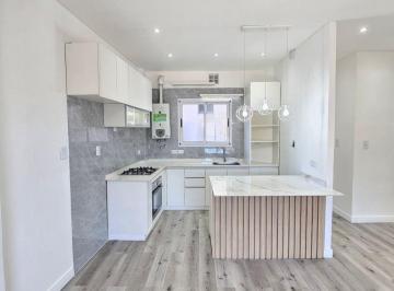 Departamento de 3 ambientes, Villa Crespo · Luminoso y Soleado 3 Ambientes Reciclado a Nuevo