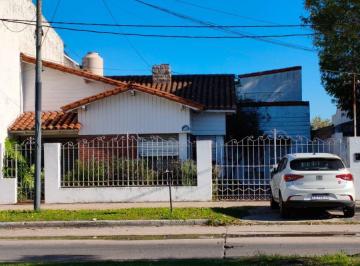 Casa de 7 ambientes, La Plata · Hermoso Chalet en La Mejor Zona de Tolosa