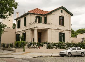 Casa · 437m² · 5 Ambientes · 4 Cocheras · Casa en Alquiler en Belgrano R - Estilo Antiguo - 2 Plantas - Ideal Uso Profesional