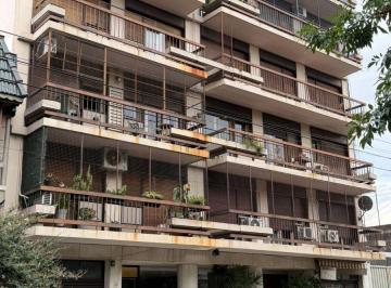 Departamento de 5 ambientes, Villa del Parque · Oportunidad 5 Amb. C/cochera Apto Credito