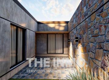 Casa de 5 ambientes, Maipú · Casa con 150 m² con 3 Dorm. en Venta en Maipú