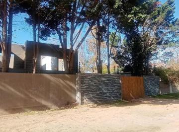 Casa · 80m² · 3 Ambientes · 1 Cochera · Departamento PH en Venta Ubicado en Benavidez, Tigre, G. B. a
