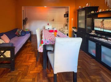 Departamento · 56m² · 3 Ambientes · Amplio 3 Ambientes en Virrey Cevallos Al 1000. San Cristobal. 57 m²