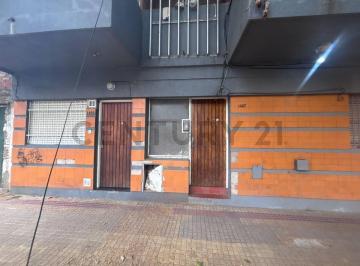 PH · 32m² · 2 Ambientes · 4 61 y 62 - PH en Venta de un Dormitorio