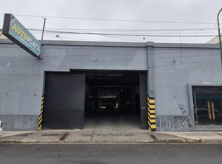 Local comercial · 250m²
