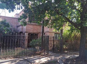 Casa · 180m² · 4 Ambientes · 2 Cocheras · Venta Casa 4 Dorm. - Villa Belgrano, Ideal Oficinas