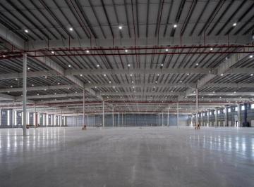 Bodega-Galpón · 5400m² · Alquiler Depósito Logístico en Centro Logístico Premium en Pacheco