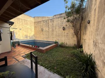 Casa · 179m² · 4 Ambientes · 1 Cochera · Casa de 5 Ambientes a La Venta en Villa Urquiza