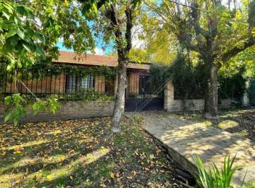 Casa · 160m² · 5 Ambientes · 2 Cocheras · Casa en Venta Barrio Mirasoles Pilar