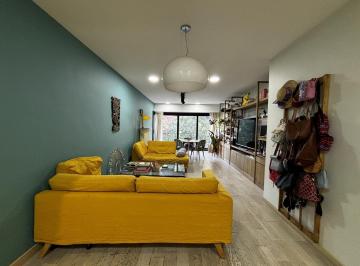 Departamento · 110m² · 4 Ambientes · 1 Cochera · Departamento 4 Ambientes Reciclado a Nuevo con Balcon Cochera y Baulera