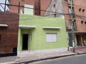 Foto · Casa Para Uso Comercial / Local 2 Plantas · 124 m² · Apto Gastronómico · Terraza · Alberdi