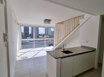 Departamento · 65m² · 2 Ambientes · 1 Cochera · Departamento en Alquiler – 2 Ambientes en Dúplex de Gran Tamaño con Cochera