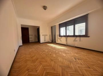 Departamento · 70m² · 3 Ambientes · Venta de Semipiso 3 Ambientes Mas Dependencia y Baulera en Palermo