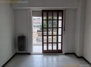 Departamento · 32m² · 2 Ambientes · 5 Entre 44 y 45 La Plata - Departamento de un Dormitorio en Alquiler