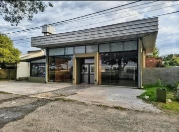 Local comercial · 258m² · 1 Cochera · Venta de Salon Comercial - Esperanza