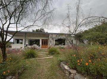 Casa · 2300m² · 5 Ambientes · 2 Cocheras · Casa en Potrerillo de La Larreta