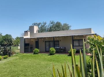 Casa · 88m² · 3 Ambientes · 1 Cochera · Casa Quinta en Antelo, Victoria. Entre Rios