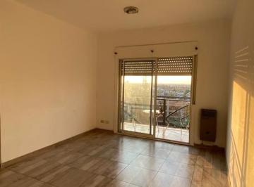 Departamento · 3 Ambientes · Departamento de Tres Ambientes con Balcón en Venta o Alquiler en Wilde