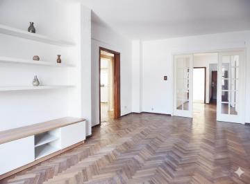Departamento · 97m² · 3 Ambientes · 1 Cochera · Venta - 3 Ambientes Dependencia - Lomas de Zamora Centro