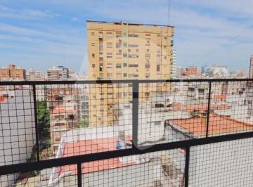 Departamento · 75m² · 3 Ambientes · Venta Departamento 3 Ambientes con Balcon Ideal Reciclar en Parque Rivadavia