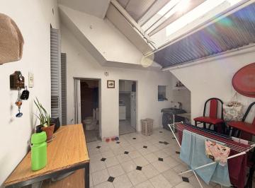 PH · 48m² · 2 Ambientes · PH 2 Ambientes en Venta en Parque Chacabuco con Patio Cubierto