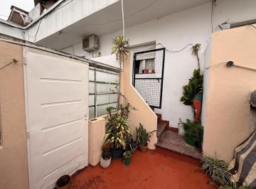 PH · 38m² · 2 Ambientes · PH 2 Ambientes en Venta en Parque Chacabuco con Patio Descubierto