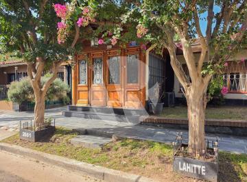 Casa · 102m² · 5 Ambientes · 1 Cochera · Casa en Venta Ituzaingó Norte