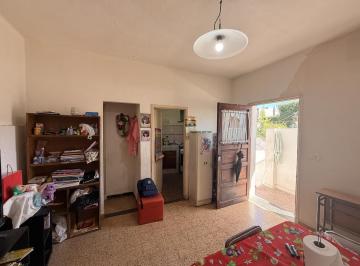 PH · 38m² · 2 Ambientes · PH 2 Ambientes en Venta en Parque Chacabuco con Patio Descubierto