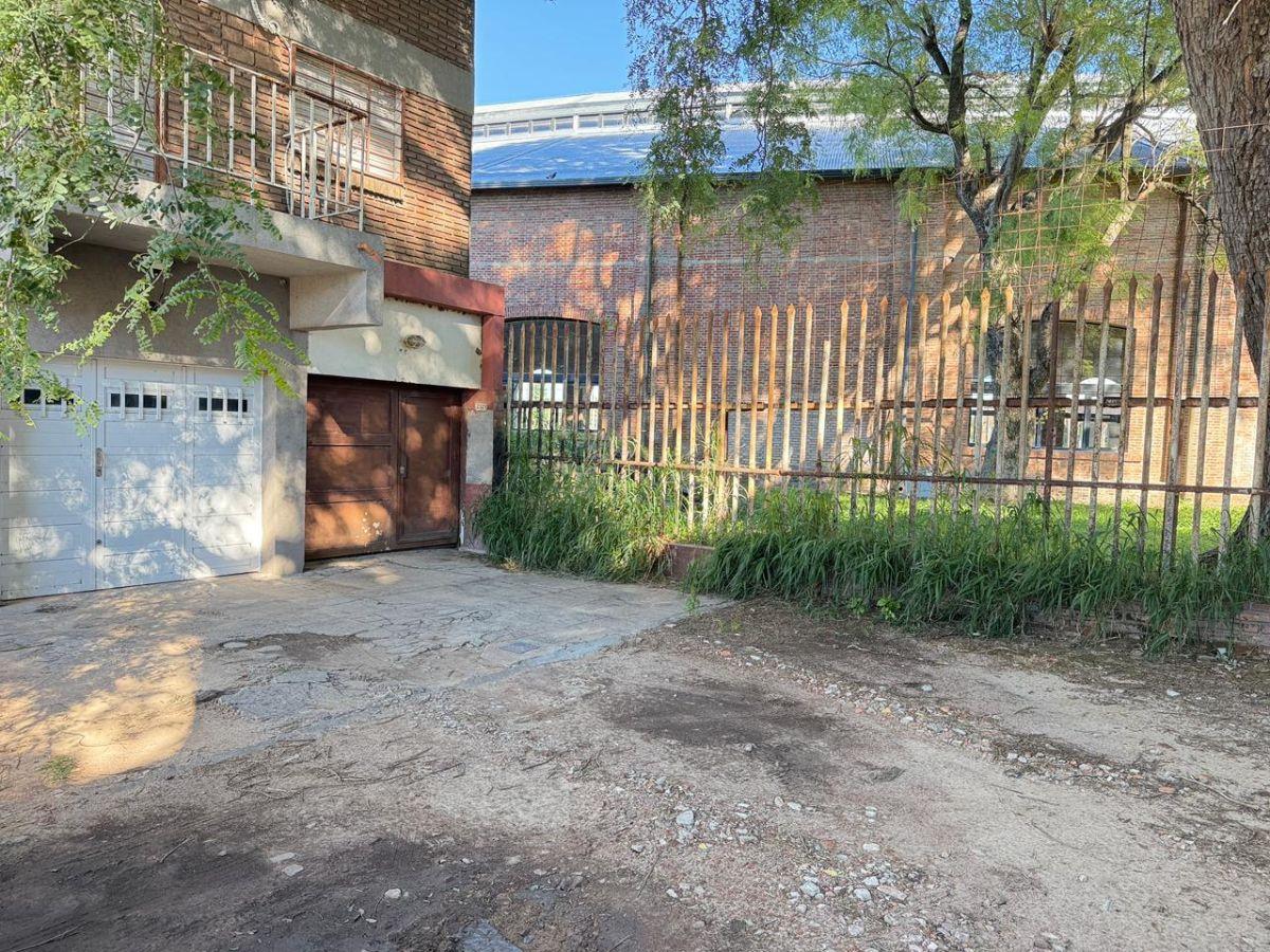 Regis Martínez 2100, Sargento Cabral, Ciudad de Santa Fe